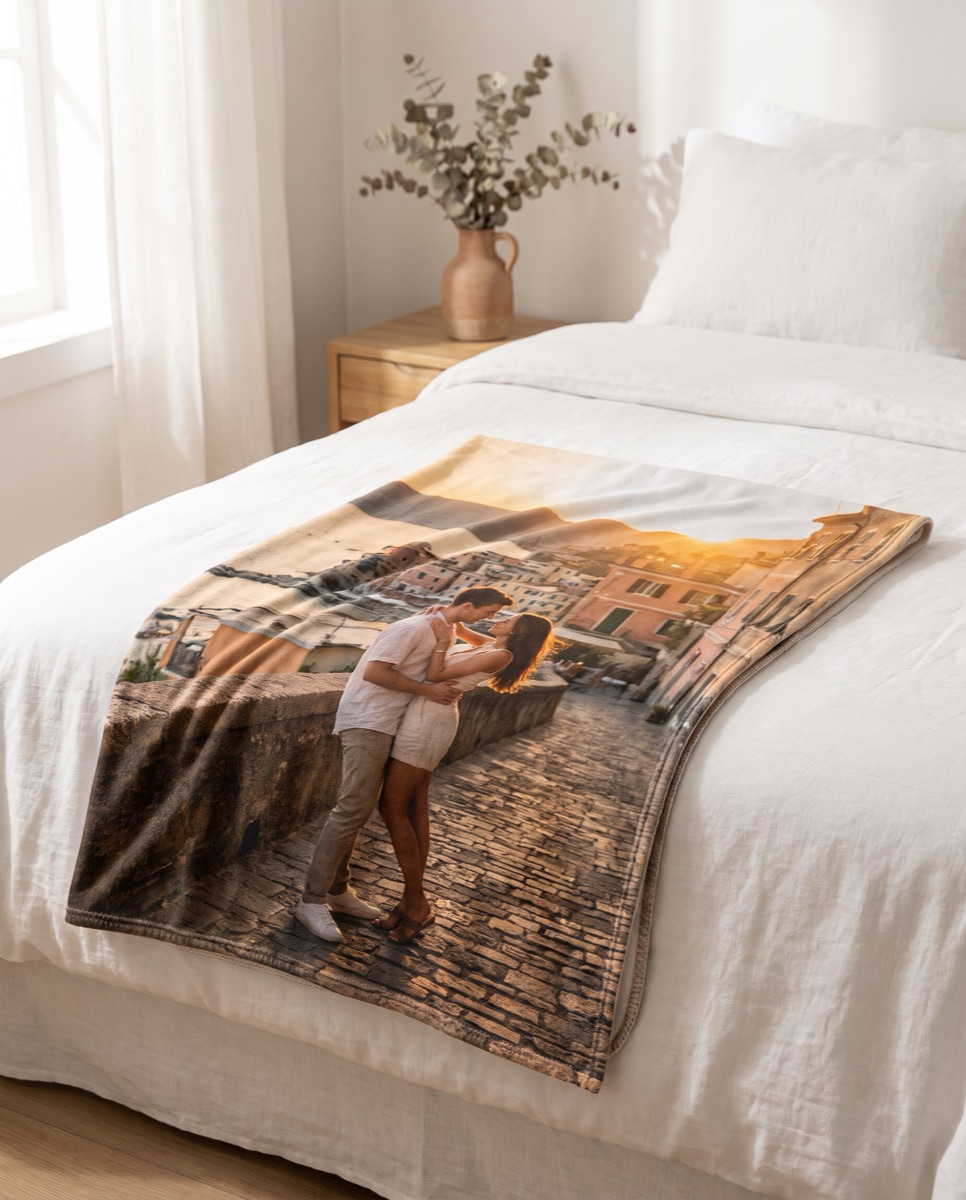 Plaid con la foto di una coppia sul letto